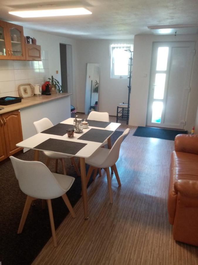 Podkrovni Apartman Tereza Apartment Румбурк Екстериор снимка